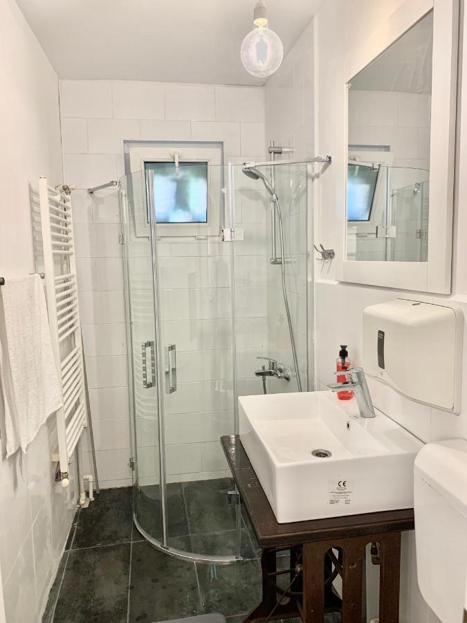 Perfect Place To Stay Self Check In-24H-Netflix-Wifi Resita Exterior foto