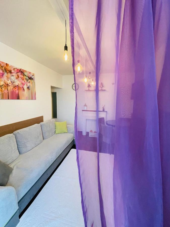 Perfect Place To Stay Self Check In-24H-Netflix-Wifi Resita Exterior foto