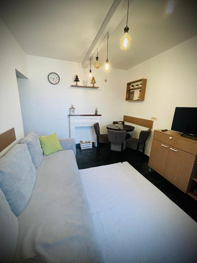 Perfect Place To Stay Self Check In-24H-Netflix-Wifi Resita Exterior foto