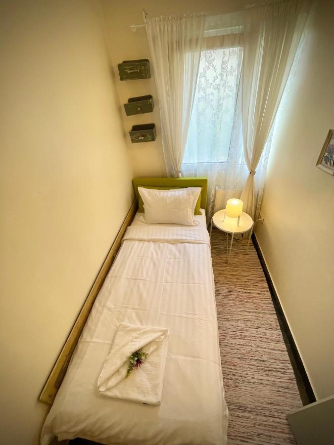 Perfect Place To Stay Self Check In-24H-Netflix-Wifi Resita Exterior foto