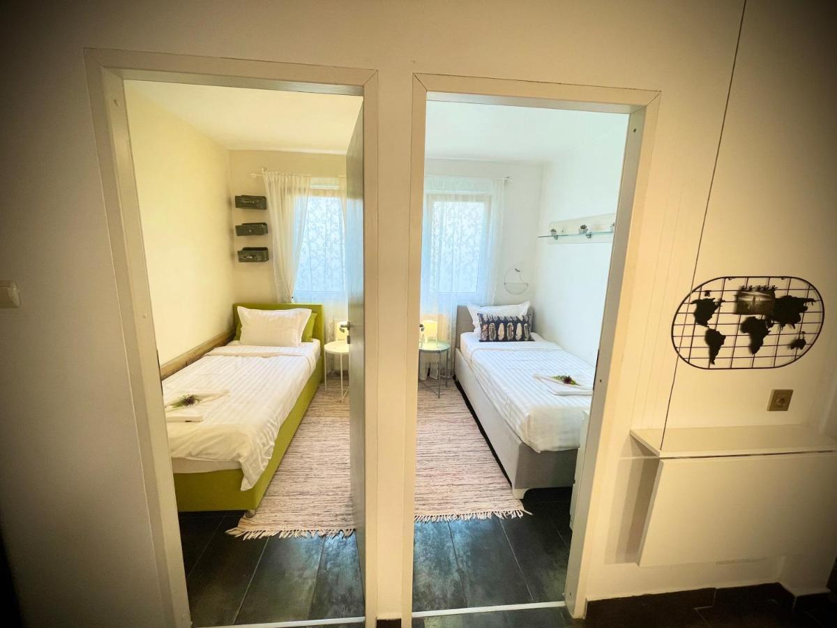 Perfect Place To Stay Self Check In-24H-Netflix-Wifi Resita Exterior foto